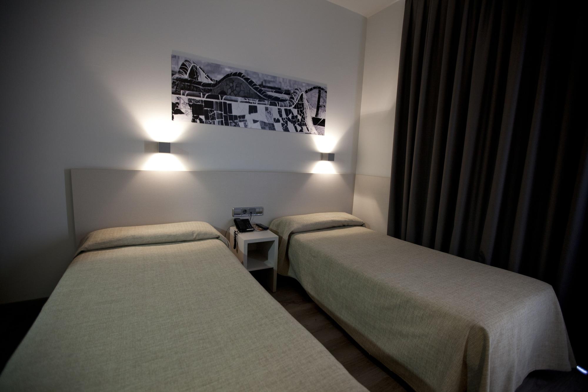 Hotel Ciutat De Sant Adria Sant Adrià de Besòs Exteriör bild