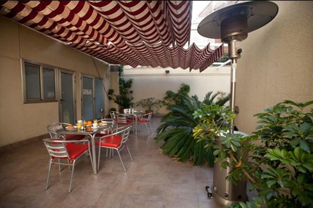 Hotel Ciutat De Sant Adria Sant Adrià de Besòs Exteriör bild