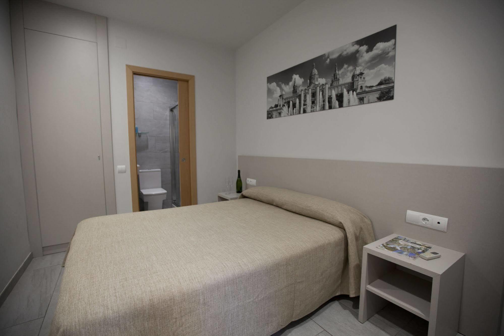 Hotel Ciutat De Sant Adria Sant Adrià de Besòs Exteriör bild